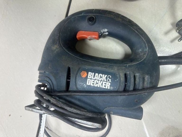 Оголошення Black&Decker cd 301 Б/У