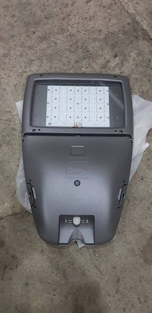 Купить Schreder ampera midi 139 Б/У