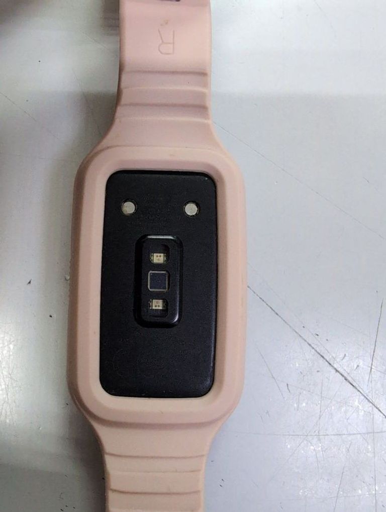 Оголошення Huawei band 6 Б/У