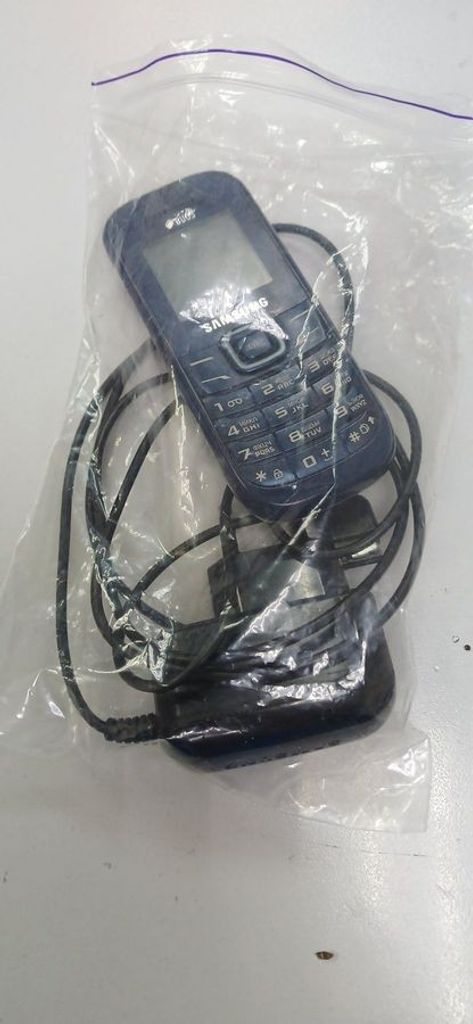 Оголошення Samsung e1202i duos Б/У