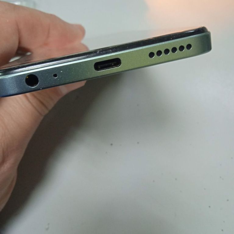 Zte Nubia V70 Design 8/256GB Gray Код:01-200833933. Зображення 5