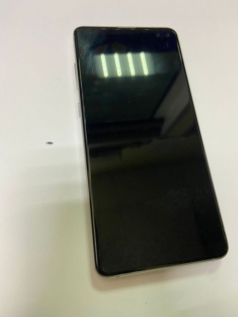 Розпродаж Samsung galaxy s10+ 8/128gb, продавець Техноскарб