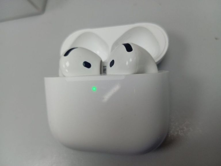 Дешиво Apple airpods 4 с ломбарда