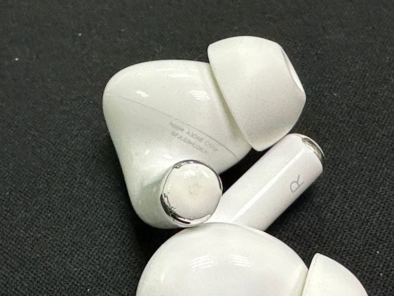 Apple airpods pro 2nd generation with magsafe charging case usb-c Код:01-200846339. Зображення 6
