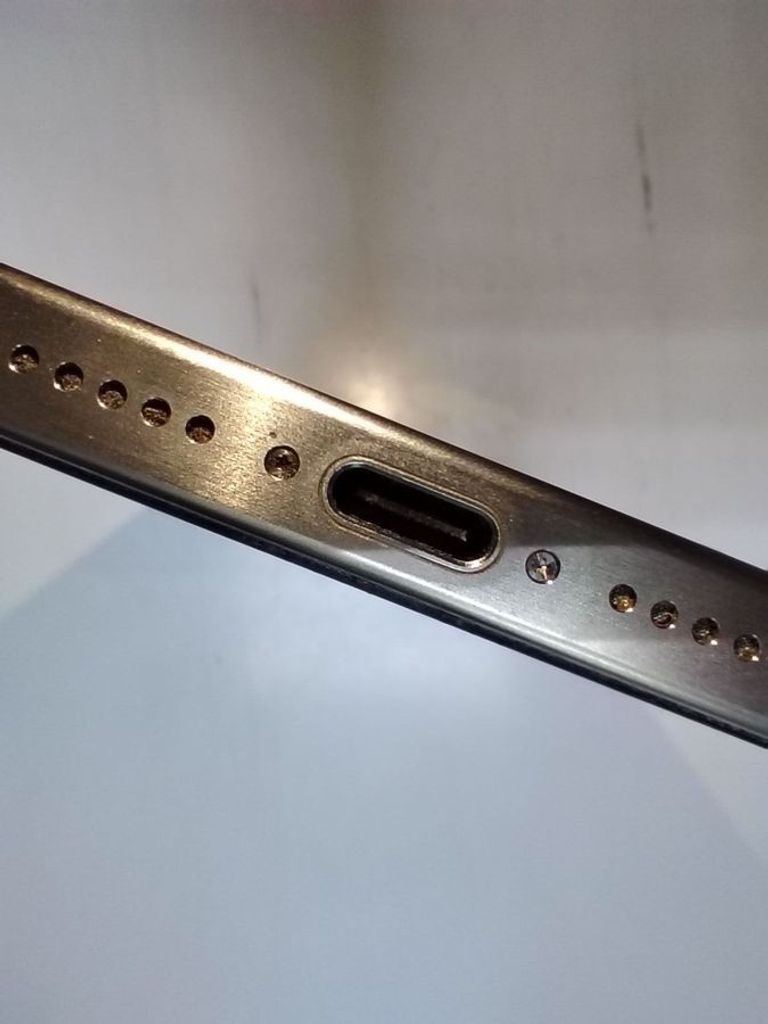 Apple iphone 15 pro max 256gb Код:01-200848627. Зображення 8