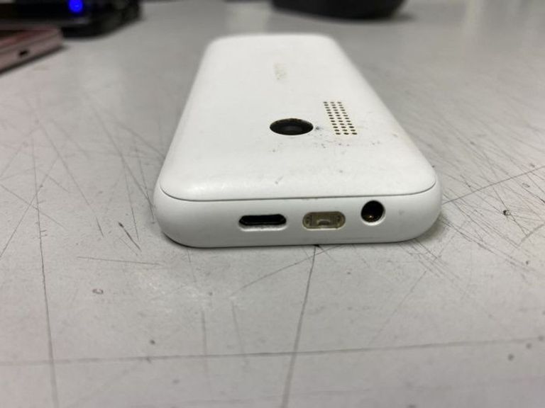 Купити Nokia 215 rm-1110 Б/У