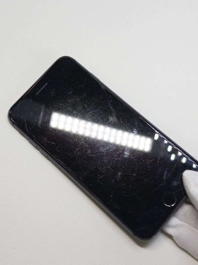 Apple iphone 8 plus 256gb Код:01-200872071. Зображення 8