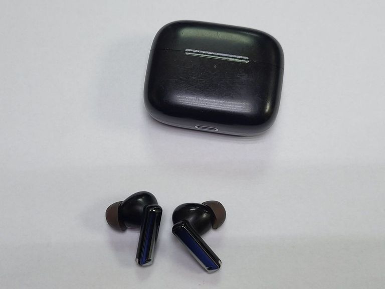 Дешиво Baseus bowie m2 black с ломбарда