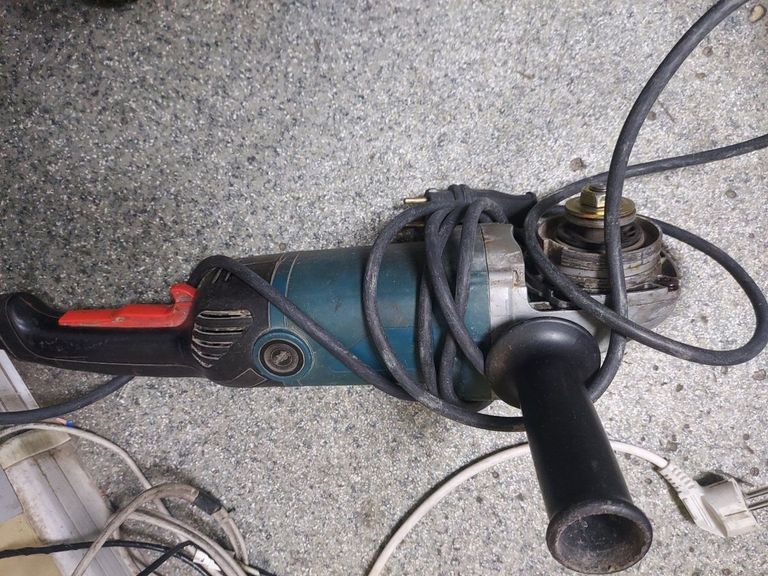 Объявление Makita GA9020 Б/У