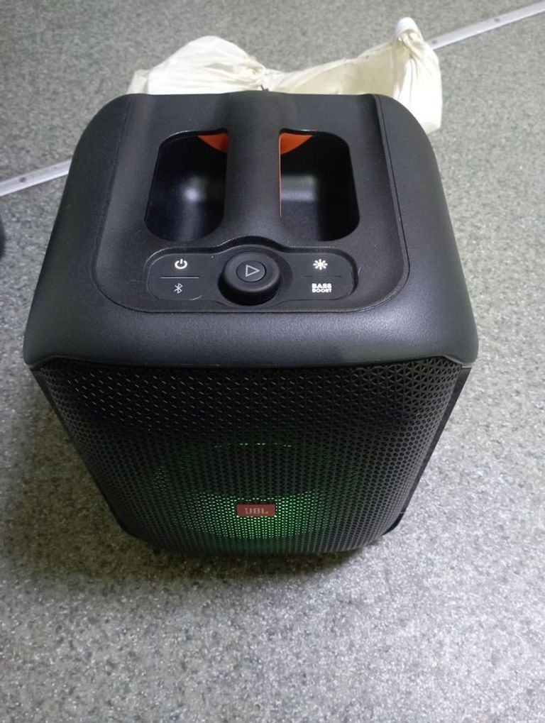 Оголошення Jbl partybox encore essential Б/У