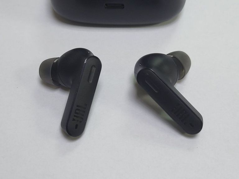 Дешево Jbl tune 245 nc з ломбарду