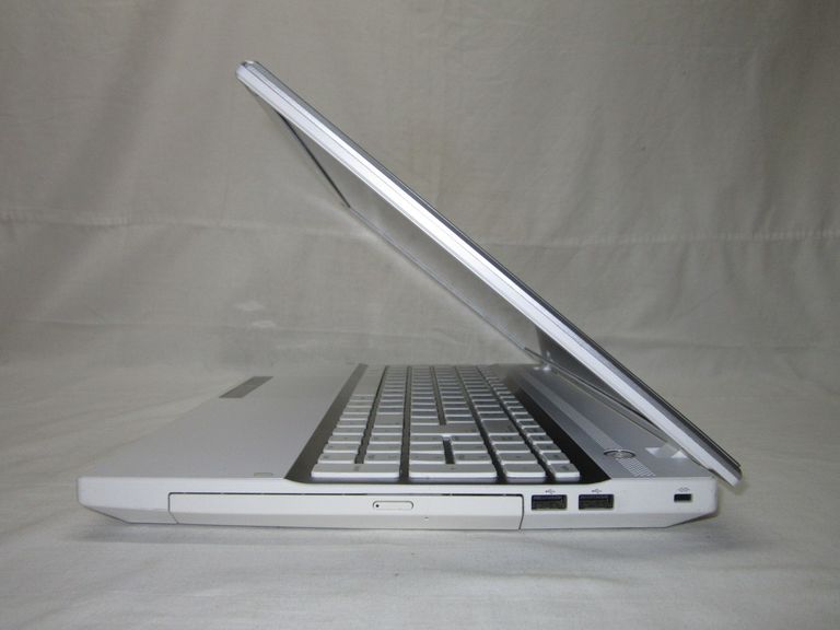 4 ядра/6GB/640GB/2 видеокарты/15.6"/HDMI/ Samsung NP305V5A Код:null. Зображення 9