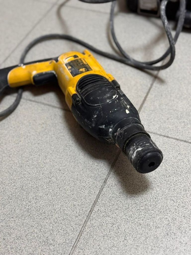 Распродажа Dewalt d25013-qs, продавец Техноскарб