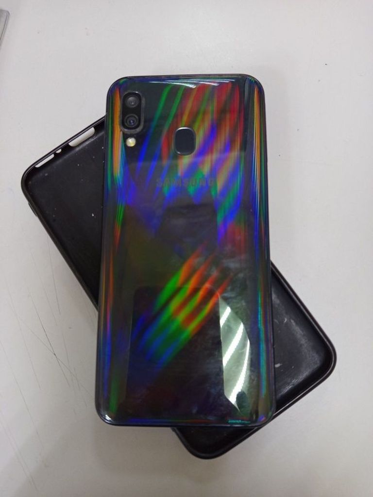 Дешево Samsung galaxy a40 2019 sm-a405 4/64gb з ломбарду
