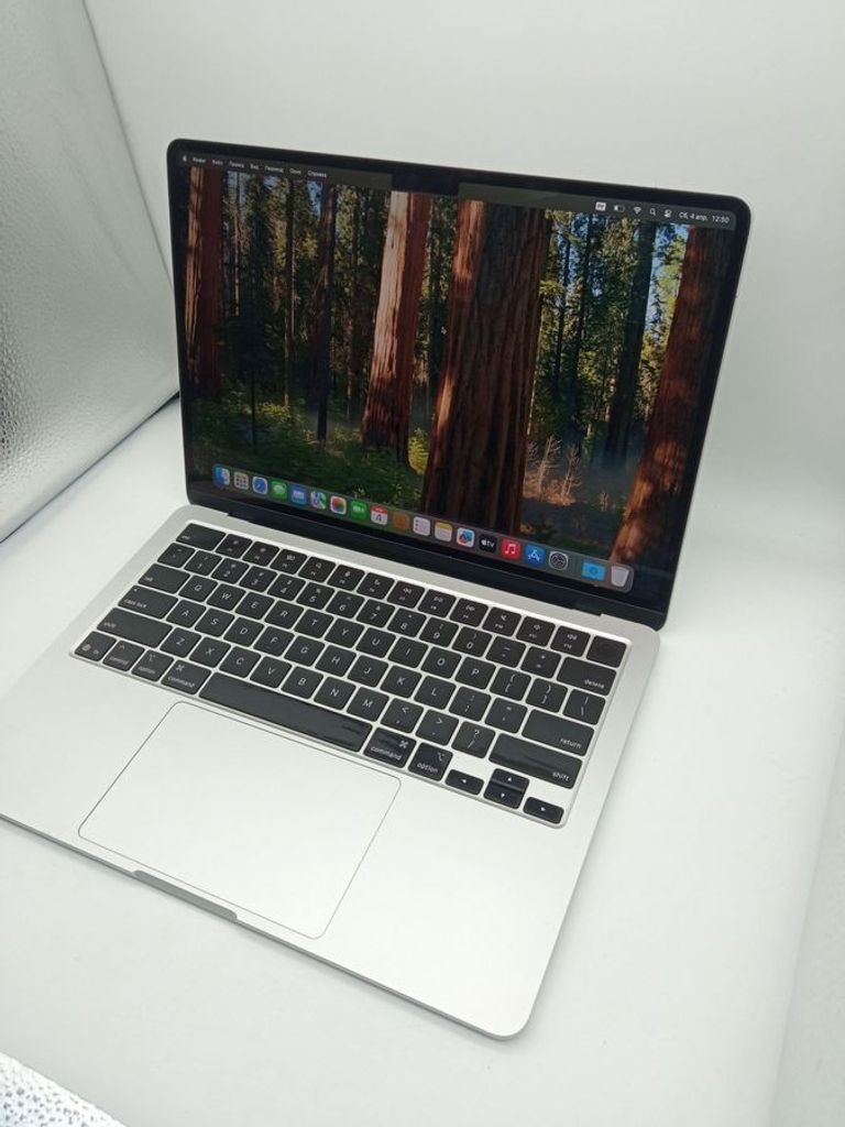 Оголошення Apple macbook air 13,6" 2025 mc6t4 / apple m4/ 8 core gpu/ ram 16gb/ ssd 256gb/ a3240 Б/У