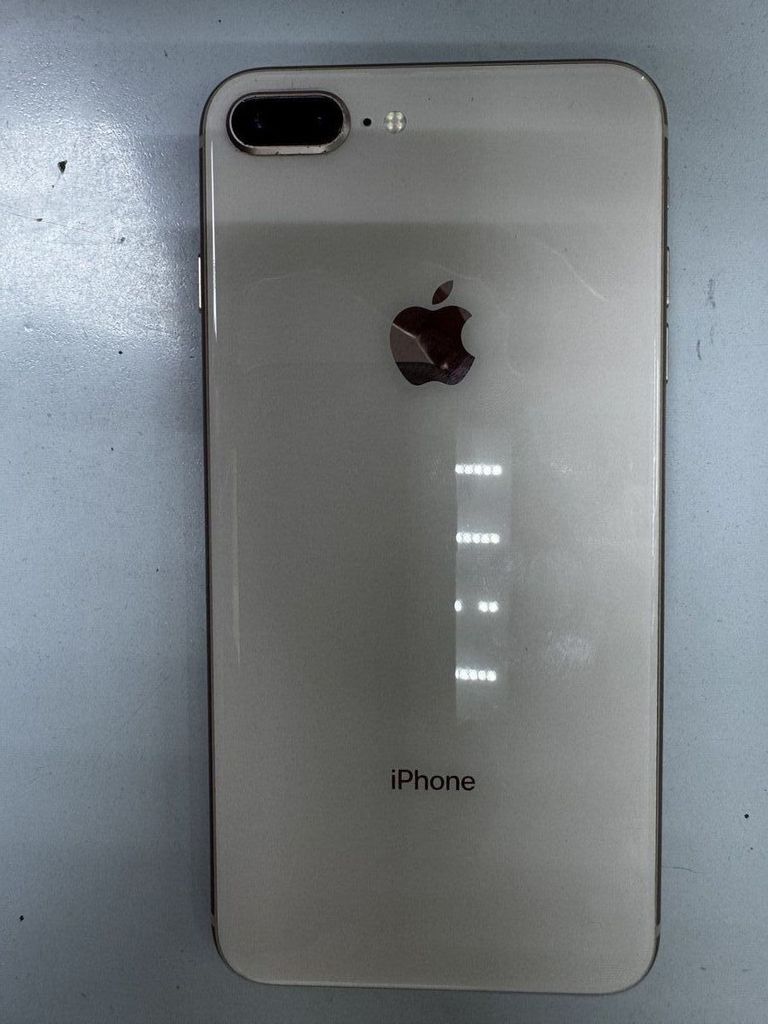 Дешиво Apple iphone 8 plus 64gb с ломбарда