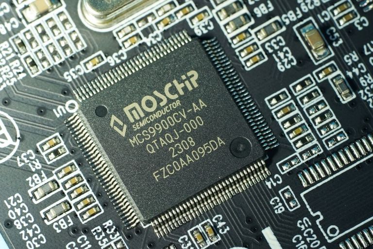 Дешиво ENYZTBI PCIe X1 RS232 с ломбарда