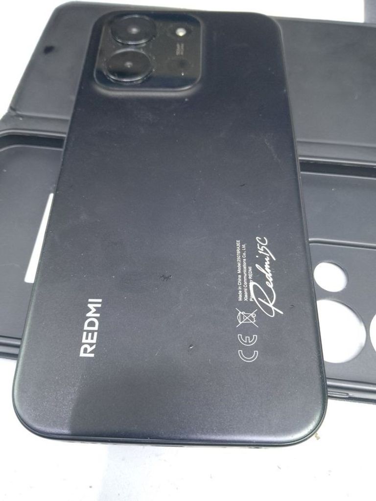 Дешево Xiaomi Redmi 15C 5G 4/128GB Midnight Black з ломбарду