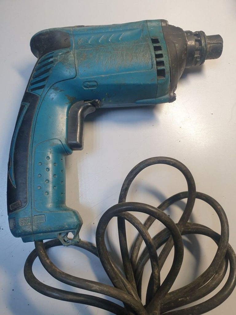 Оголошення Makita FS4300 Б/У