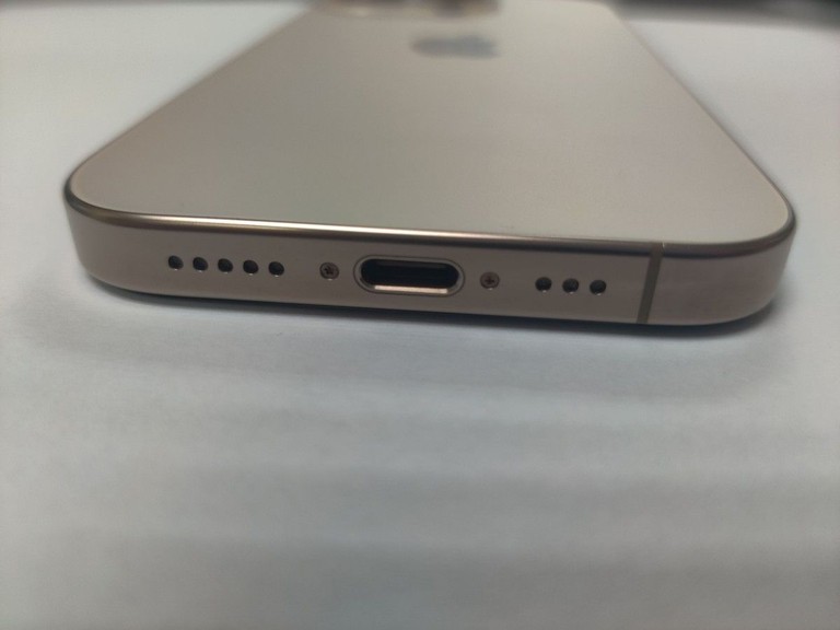 Apple iphone 16 pro 128gb Код:01-200933274. Изображение 5