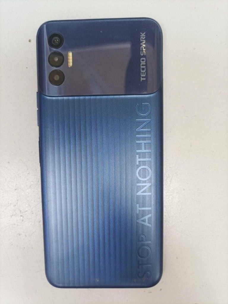 Дешево Tecno spark 8p kg7n 4/64gb з ломбарду
