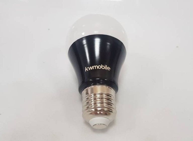 Дешиво Kwmmobile e27 с ломбарда