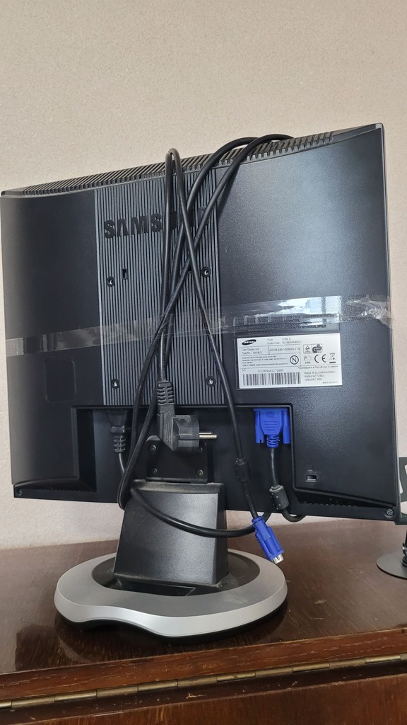 Дешево Samsung SyncMaster 913N  з ломбарду