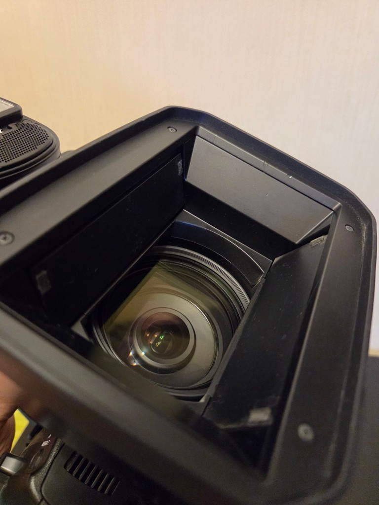 Дешево Sony HXR-NX5R з ломбарду