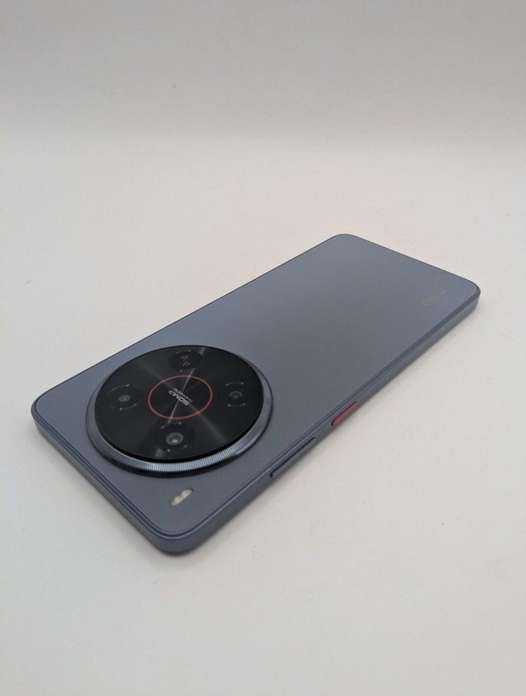 Zte Nubia V70 Max 6/128GB Gray Код:01-200995936. Зображення 5