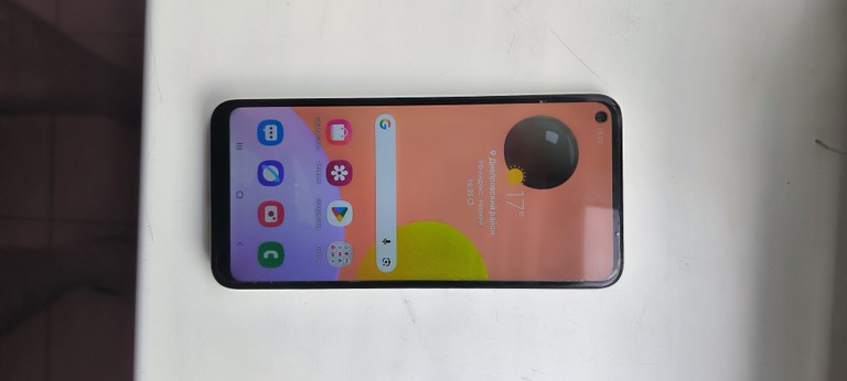 Купити Samsung Galaxy A11 2/32GB White (SM-A115FZWN) Б/У
