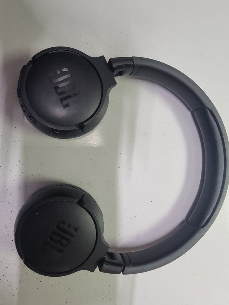 Дешиво Jbl tune 660nc с ломбарда