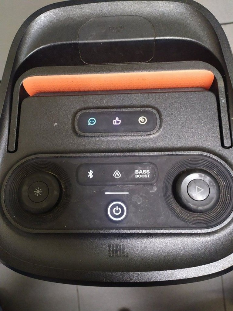 Объявление Jbl partybox club 120 Б/У