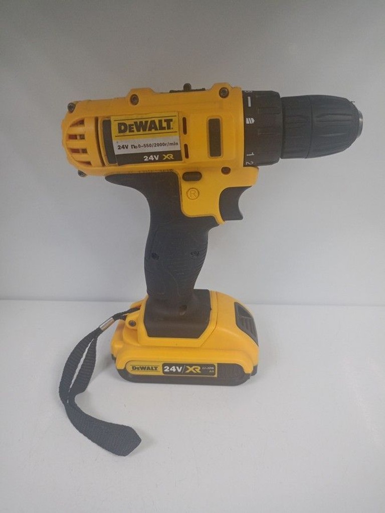 Купити Dewalt Копія dcd791 2акб зп набір Б/У