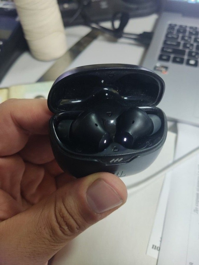Дешево Jbl tune beam з ломбарду