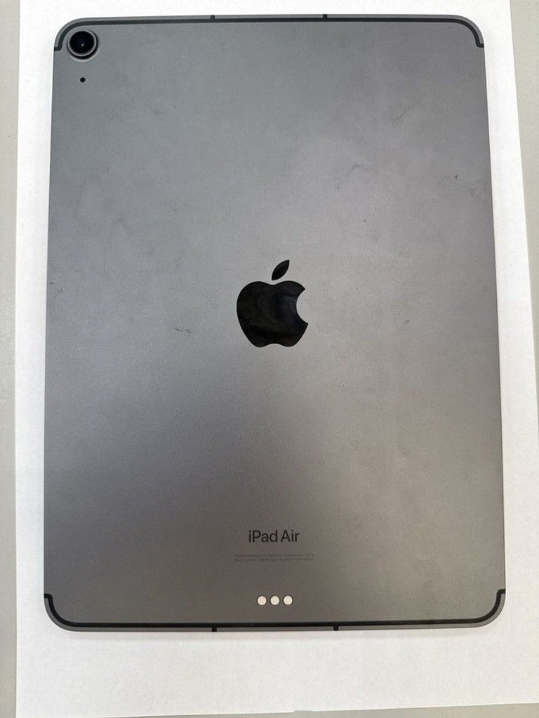 Дешево Apple ipad air 2022 wi-fi + 5g 64gb з ломбарду