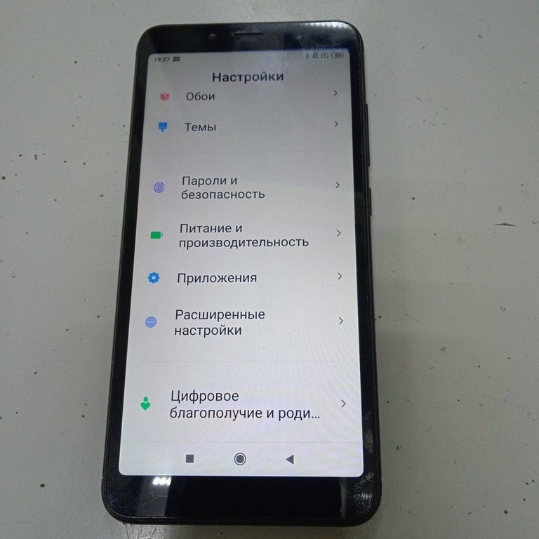 Дешево Xiaomi Redmi 6A 2/16GB Black з ломбарду