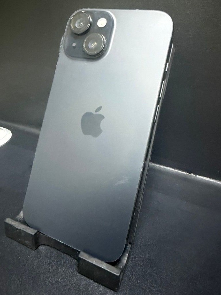 Купити Apple iPhone 15 128GB Green Б/У