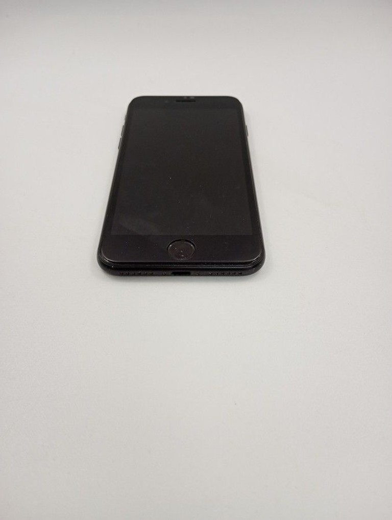 Apple iphone 7 32gb Код:01-201075578. Изображение 6