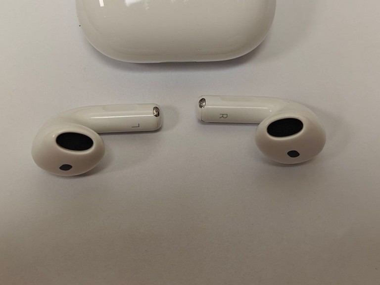 Apple airpods 4 Код:01-201075709. Зображення 5
