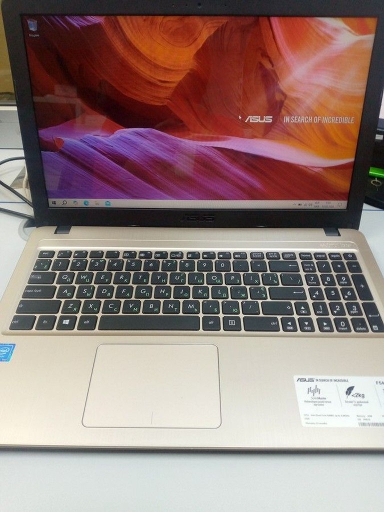 Купити Asus 15/celeron n3060 ddr3/4gb ddr3/hdd 500 gb/*інтегрована Б/У