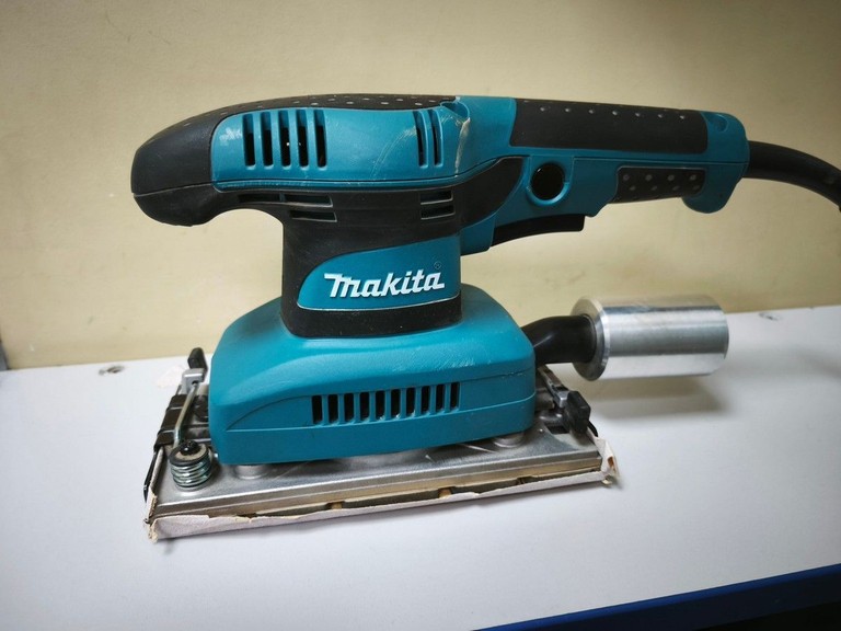 Оголошення Makita BO3710 Б/У