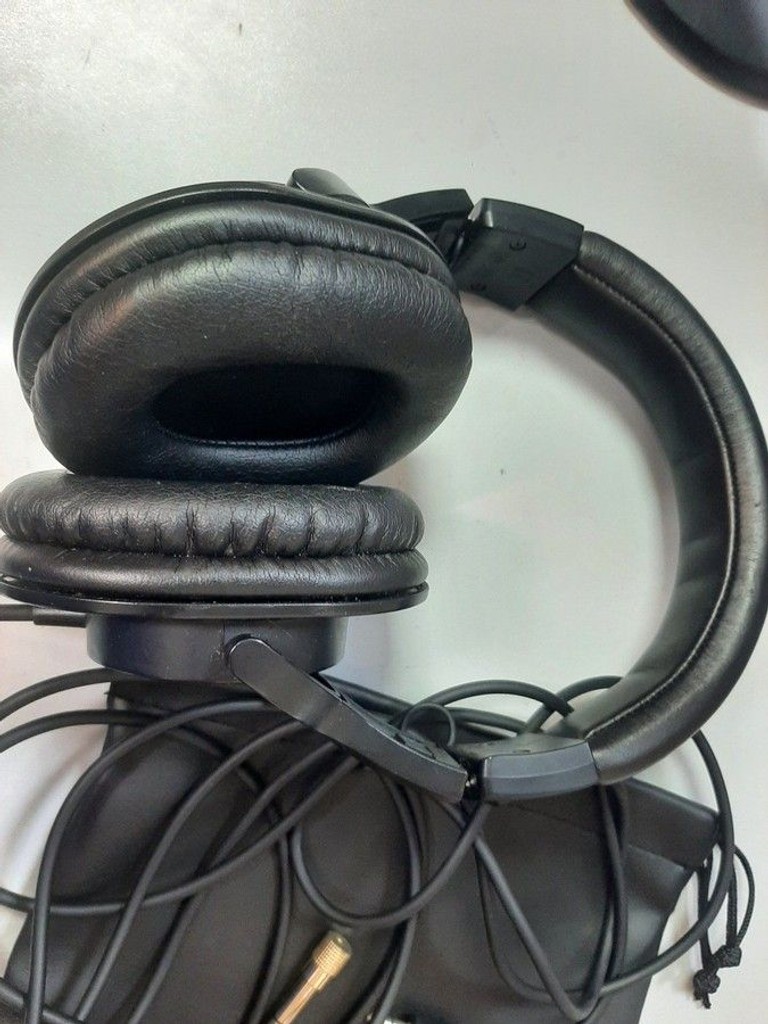 Купить Audio-technica ATH-M20x Б/У