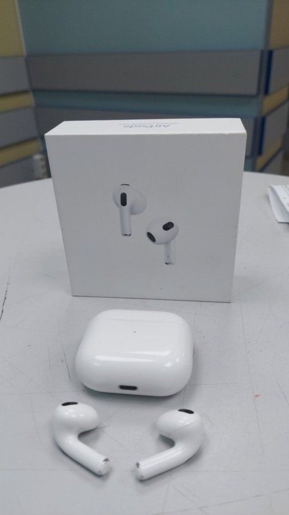 Купити Apple airpods 3rd generation Б/У