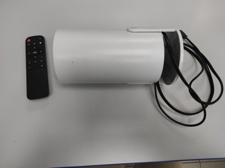 Объявление Led Projector hy300 Б/У