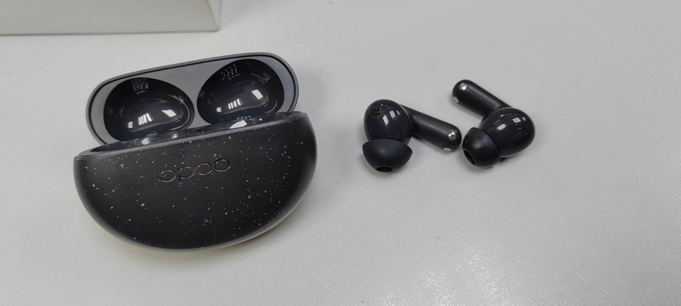 Дешево Oppo enco air4 pro з ломбарду