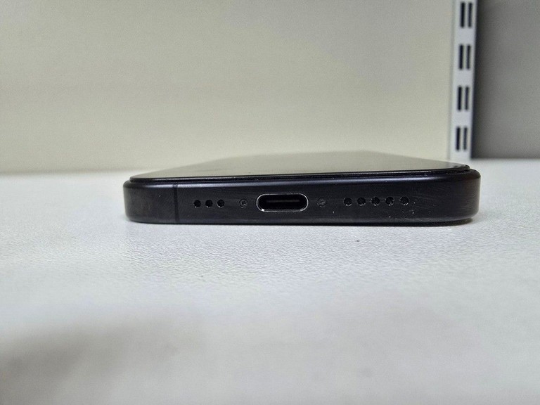 Apple iphone 15 pro 128gb Код:01-201171657. Изображение 7