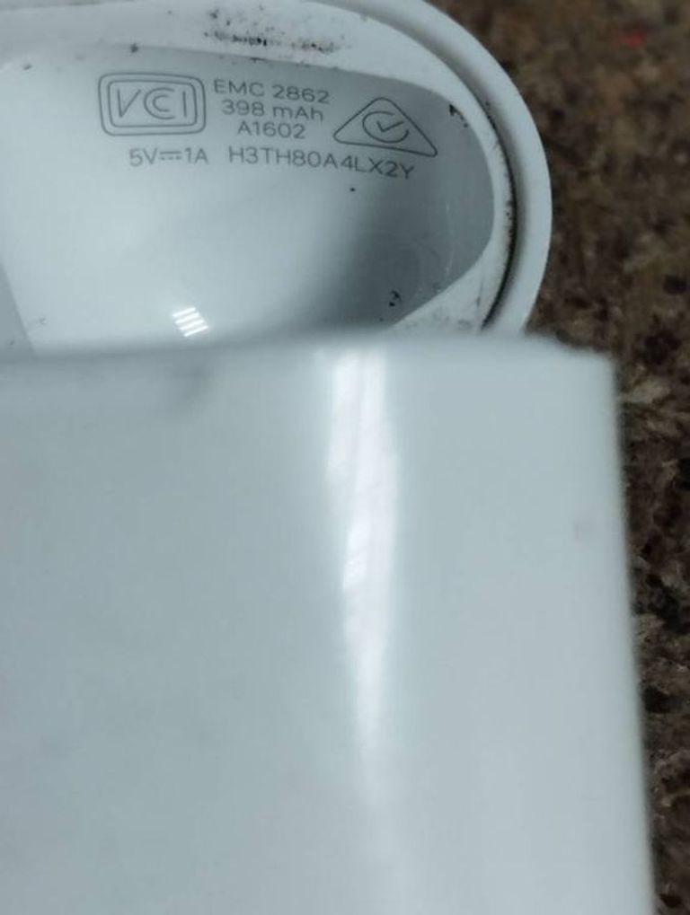 Apple airpods 2 gen a1602.a2032+a2031 2019г.