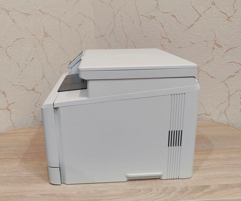 Hewlett-Packard Color LaserJet Pro MFP M180n Код:null. Изображение 6