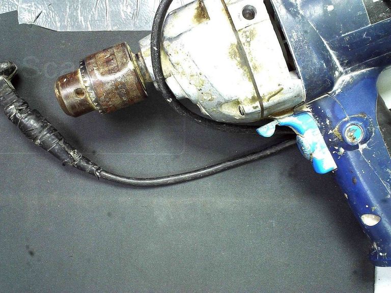 Дешиво Einhell bt-mx 1100 e с ломбарда