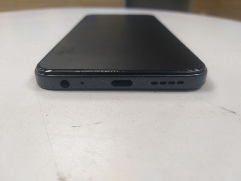 Дешиво Infinix smart 9 3/64gb с ломбарда